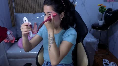 lynn_turner_ online show from April 1, 2026, 1:41 pm