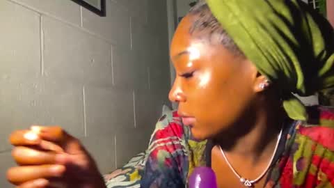 IVYGold online show from March 6, 2025, 5:35 am