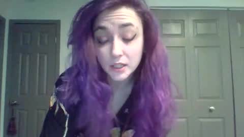 Lynn  online show from February 8, 2026, 5:38 pm