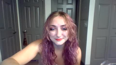 Lynn  online show from July 2, 2026, 9:10 pm