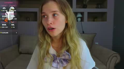 Snapshot of lynntiny chatting on October 25, 2025, 2:24 pm Lynn online show from October 25, 2025, 2:24 pm