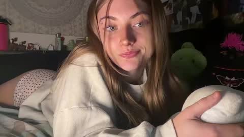 Snapshot of lynnxadams chatting on July 30, 2026, 3:05 am lynnxadams online show from July 30, 2026, 3:05 am