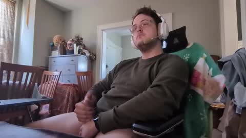 J online show from February 28, 2026, 4:52 pm