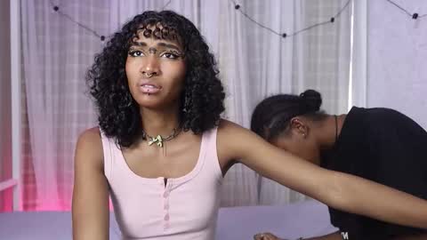 Lynx and Sun  online show from October 6, 2025, 6:49 pm