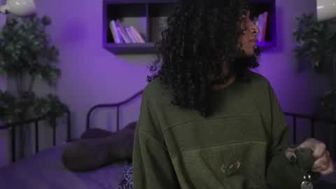 Snapshot of lynx_sun__ chatting on February 12, 2026, 7:31 pm Lynx and Sun online show from February 12, 2026, 7:31 pm