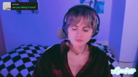 Lyodass online show from December 8, 2024, 4:25 am