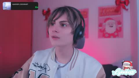 Lyodass online show from December 14, 2024, 4:01 am