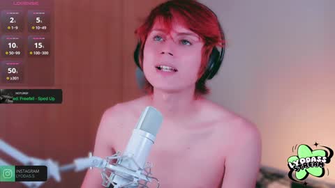 Lyodass online show from February 3, 2025, 10:54 pm