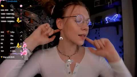 Lyra online show from October 17, 2025, 10:40 am