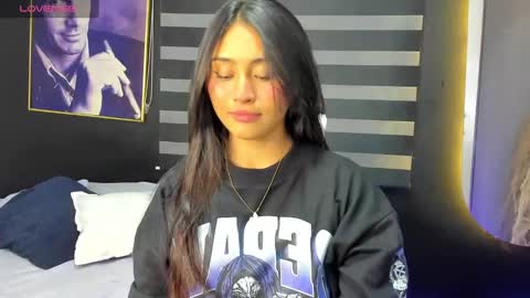 lyralux10 online show from September 18, 2025, 3:19 am