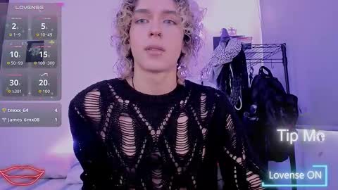 Lyric online show from March 17, 2026, 9:51 pm