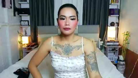 lytatto_lashes online show from July 19, 2026, 12:36 am