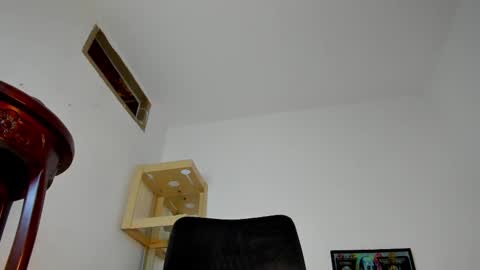 Mila online show from March 8, 2025, 2:40 pm