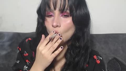 m4ng4b1tch online show from September 16, 2025, 7:53 am