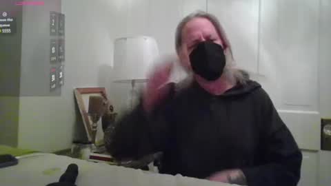 Snapshot of m54whrdn2 chatting on December 23, 2024, 2:13 am m54whrdn online show from December 23, 2024, 2:13 am