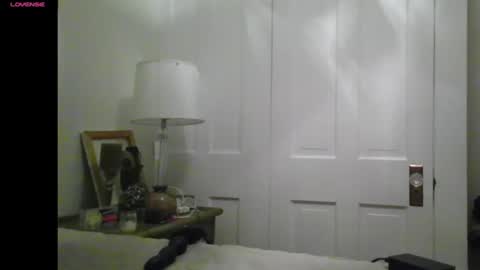 Snapshot of m54whrdn2 chatting on October 23, 2025, 12:43 am m54whrdn online show from October 23, 2025, 12:43 am