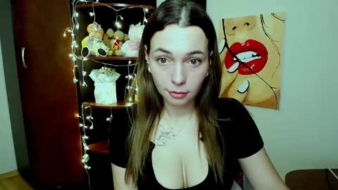 Vikki online show from February 20, 2025, 3:52 pm