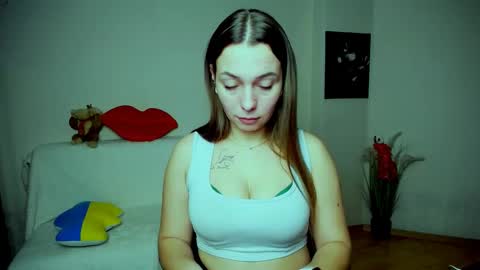 Vikki online show from November 22, 2025, 1:32 pm