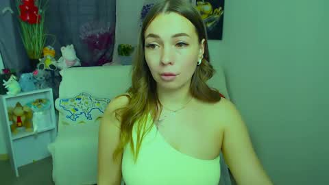 Snapshot of m_vikki chatting on April 23, 2026, 5:15 pm Vikki online show from April 23, 2026, 5:15 pm