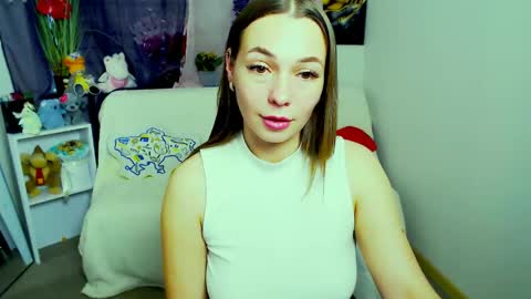 Snapshot of m_vikki chatting on April 30, 2026, 11:49 am Vikki online show from April 30, 2026, 11:49 am