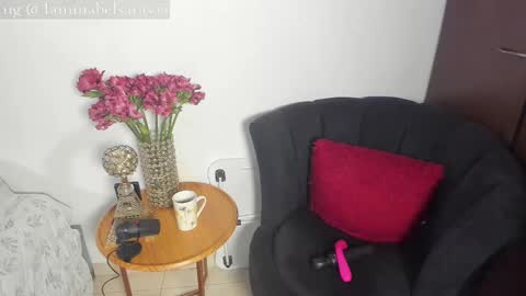 Snapshot of mabelsaravia chatting on November 16, 2025, 6:46 pm mabel online show from November 16, 2025, 6:46 pm