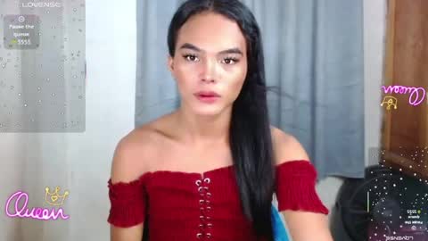 Divina online show from July 17, 2026, 5:03 am