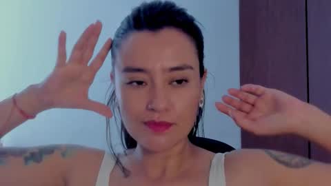 Maca online show from November 18, 2025, 4:22 pm