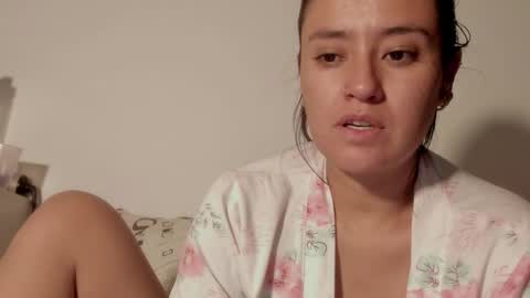 Maca online show from December 17, 2025, 9:32 pm