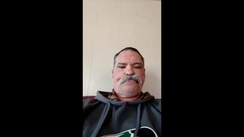 macdad1219 online show from April 19, 2026, 5:34 pm