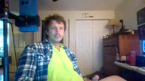 Snapshot of macdaddy9mm chatting on June 23, 2026, 11:30 am macdaddy9mm online show from June 23, 2026, 11:30 am