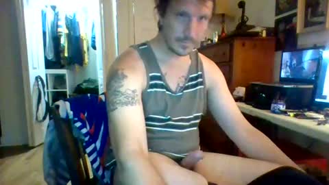 Snapshot of macdaddy9mm chatting on June 30, 2026, 7:15 pm macdaddy9mm online show from June 30, 2026, 7:15 pm