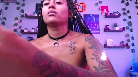 Snapshot of macey_hairy chatting on December 18, 2024, 2:17 pm Macey Elliot Modelo Independiente online show from December 18, 2024, 2:17 pm
