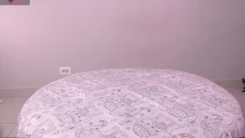 Snapshot of macey_hairy chatting on January 14, 2025, 1:06 pm Macey Elliot Modelo Independiente online show from January 14, 2025, 1:06 pm