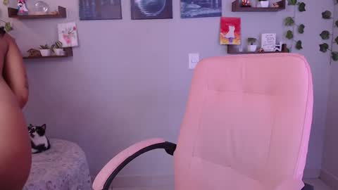 Snapshot of macey_hairy chatting on January 22, 2025, 11:56 am Macey Elliot Modelo Independiente online show from January 22, 2025, 11:56 am