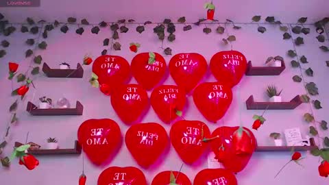 Snapshot of macey_hairy chatting on February 14, 2025, 6:40 pm Macey Elliot Modelo Independiente online show from February 14, 2025, 6:40 pm