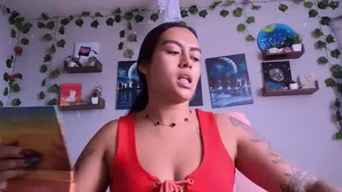 Macey Elliot Modelo Independiente online show from December 3, 2025, 5:11 pm
