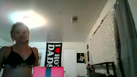 maceyloves online show from May 29, 2026, 12:08 am