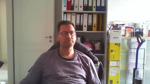 macfly67 online show from March 30, 2026, 2:18 pm