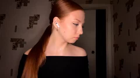 Snapshot of machelleunderdahl chatting on June 28, 2026, 10:16 pm Nicole online show from June 28, 2026, 10:16 pm
