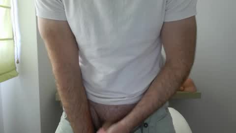 Snapshot of machohiberiko chatting on October 19, 2025, 11:00 am Jota online show from October 19, 2025, 11:00 am