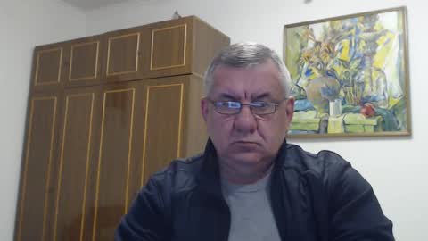 Snapshot of machomale3 chatting on January 28, 2025, 7:53 pm Macho online show from January 28, 2025, 7:53 pm