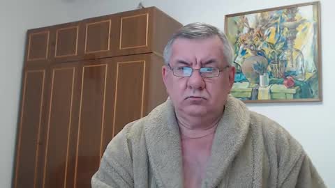 Snapshot of machomale3 chatting on February 11, 2025, 2:02 pm Macho online show from February 11, 2025, 2:02 pm