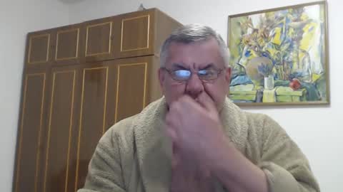 Snapshot of machomale3 chatting on February 11, 2025, 9:03 pm Macho online show from February 11, 2025, 9:03 pm