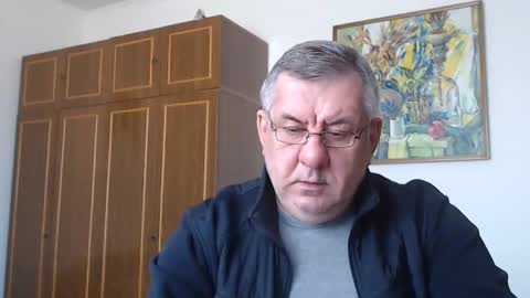 Snapshot of machomale3 chatting on February 15, 2025, 7:38 am Macho online show from February 15, 2025, 7:38 am