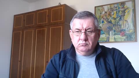 Snapshot of machomale3 chatting on March 11, 2025, 12:17 pm Macho online show from March 11, 2025, 12:17 pm