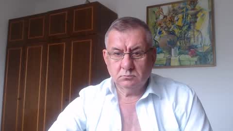 Snapshot of machomale3 chatting on September 16, 2025, 1:12 pm Macho online show from September 16, 2025, 1:12 pm