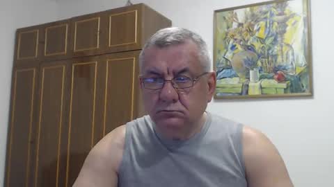 Snapshot of machomale3 chatting on September 23, 2025, 9:29 pm Macho online show from September 23, 2025, 9:29 pm