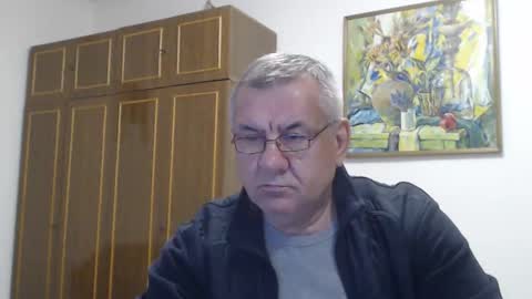 Snapshot of machomale3 chatting on October 2, 2025, 3:52 pm Macho online show from October 2, 2025, 3:52 pm