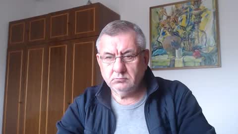 Snapshot of machomale3 chatting on October 5, 2025, 1:31 pm Macho online show from October 5, 2025, 1:31 pm