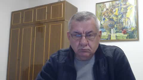 Snapshot of machomale3 chatting on October 21, 2025, 6:52 pm Macho online show from October 21, 2025, 6:52 pm